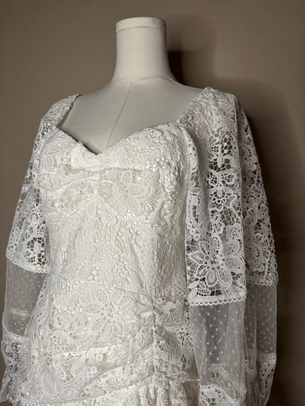 Jaus White Lace Mini Dress with Puff Sleeves - Picture 8 of 10